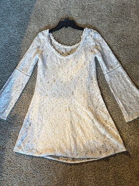 Dress & Slip Combo: Women's White Lace Bell Sleeve Top + Cream Slip